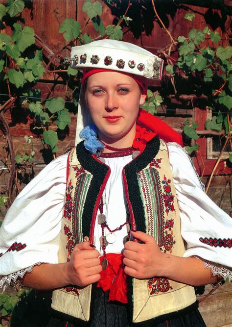 Национальная одежда Румын (68 фото)
