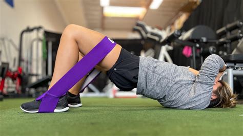 This Patented Hip Thrust Band Lets You Achieve A Full Body Workout