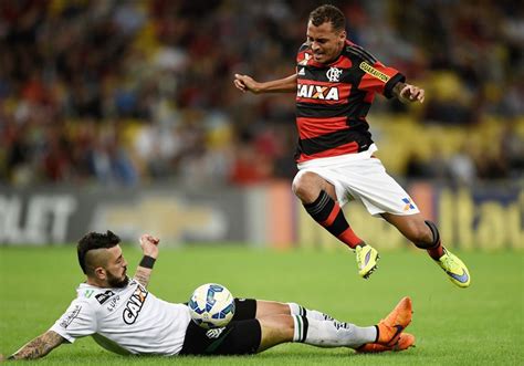 De Sa Da Do Flamengo Alan Patrick Coloca Casa Venda Flaresenha