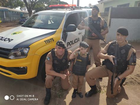 Menino faz aniversário na companhia de policiais militares em Sarandi