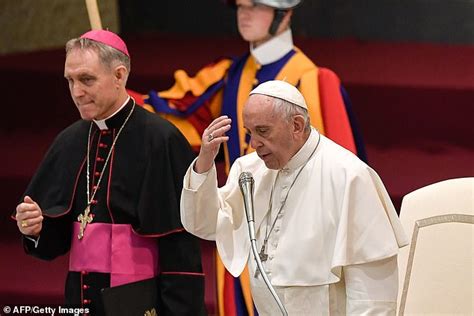 Pope Tells Gay Priests Be Celibate Or Quit The Catholic Church Daily Mail Online