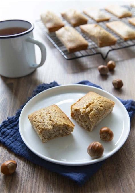 Financiers Aux Noisettes De Cyril Lignac Tous En Cuisine Recettes