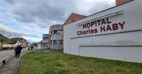 Guebwiller Lhôpital Charles Haby se prépare à être ausculté