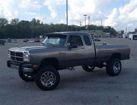 I Like The Color And The Truck Badass 1st Gen Old Dodge Trucks Dodge Pickup Lowered Trucks