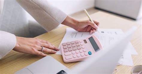 effectively manage business finances
