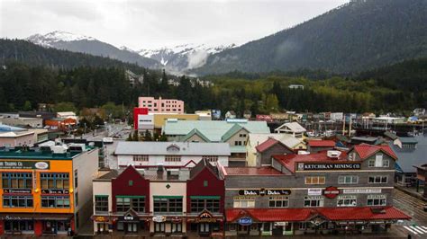 13 Best Hotels In Ketchikan, Alaska (From Luxury to Hostels)