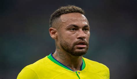 Neymar Cant Do What He Does Chelsea Star Hailed As A Better Player