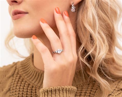 Luxury Stones Ring Ringen Met Steentjes Shop Nu Bij Finaste Nl