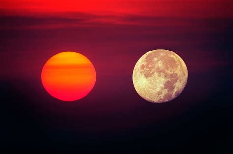 1k Sun And Moon Pictures Download Free Images On Unsplash