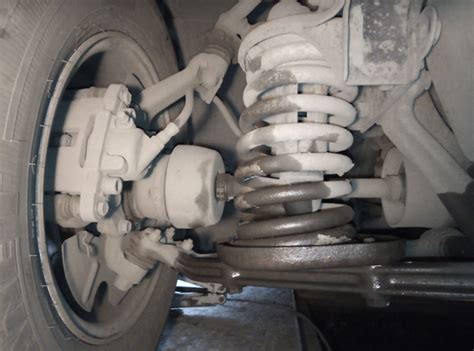 Проставки под передние пружины… — Chevrolet Niva GLX, 1,7 л, 2011 года ...
