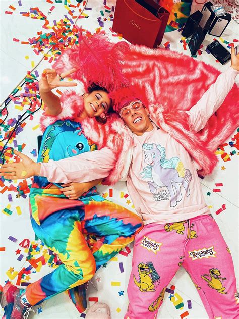 TikTok-Multimillionär Candy Ken: Weihnachten in Pink