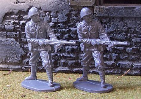 Wwii Plastic Toy Soldiers Mold Making And Casting