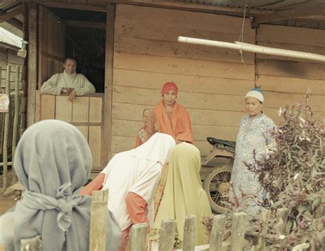 Bumi Tunggu Tubang Permata Photojournalist Grant