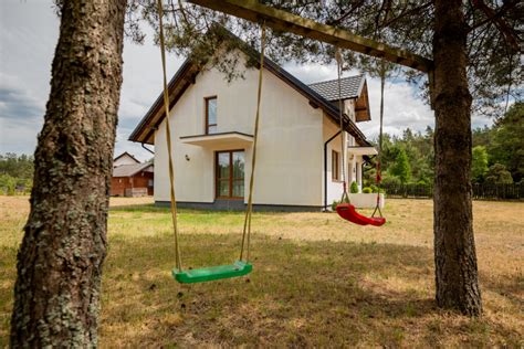 Dom przy lesie w pięknej okolicy blisko jeziora Skrzeszewo