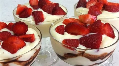 Creme Branco Morango Fa A Em Potes Para Vender Sobremesas