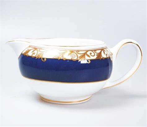 Wedgwood Rococo Melkkannetje Laag Anna Servies