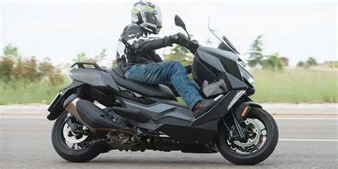 Motos automáticas modelos pensados para la movilidad urbana Aprilia