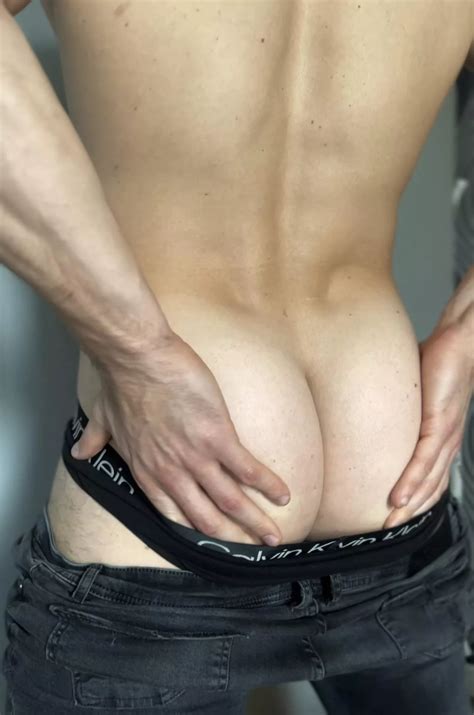 Juicy Ass Nudes HeSquats NUDE PICS ORG