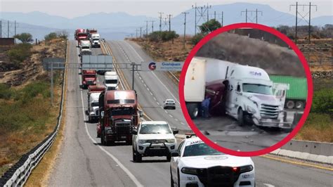 Autopista México Querétaro accidente de tráiler bloquea ambos