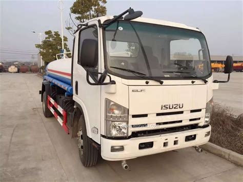 Isuzu Npr 6000L Water Sprinkler Truck Fuel Truck Sewage Suction Truck