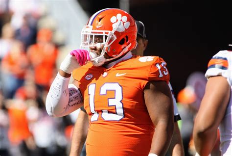 Clemson Tigers' DT Tyler Davis Named as Bednarik Award Semifinalist ...