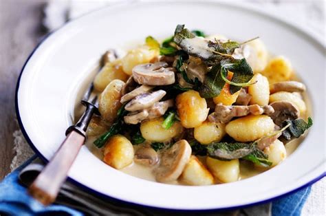 Mushroom sauce with crispy gnocchi | Australian Mushrooms