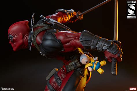 Marvel Comics Deadpool Premium Format Figure By Sideshow Collectibles The Toyark News