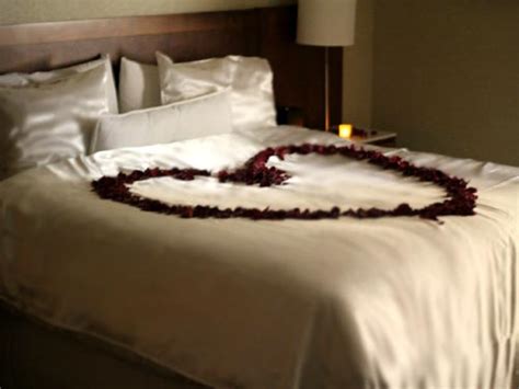 Romantic Hotel Room Ideas For Him