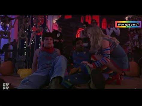 Jake Y DevonParte 18Chucky 3x04Jake Salva A Devon HalloweenJake