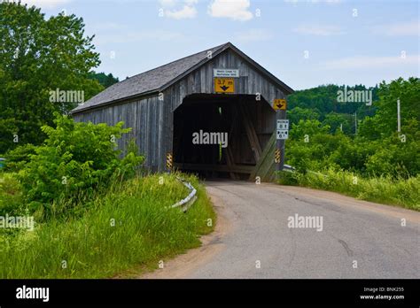 One Of New Brunswicks Famous Wooden Covered Bridges Stock Photo Alamy