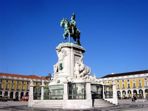 Estátua de Dom José I Lisboa All About Portugal