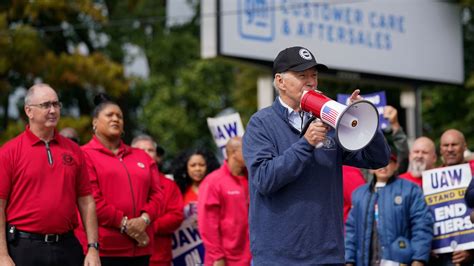 Biden Joins Picket Line First For U S President Key Biscayne