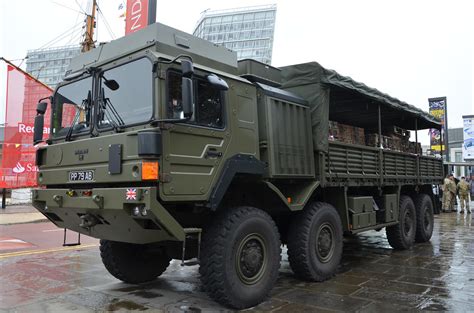 Pp Ab Pp Ab British Army Man Support Vehicle Armed Force Flickr