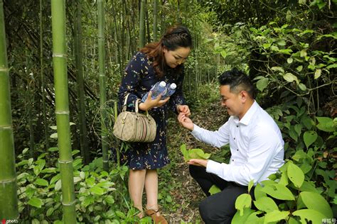 兄妹俩走出大山开超市年销五千万 记着儿时的贫穷 搜狐大视野 搜狐新闻