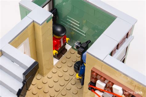 Lego Modulars Police Station Tbb Review Rf A The Brothers