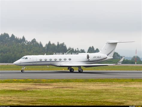 Xa Alc Private Gulfstream Aerospace G V G V Sp G G At