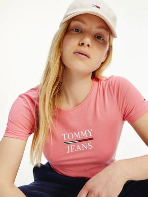 Tommy Jeans dámské růžové tričko Mode cz