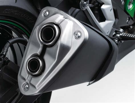 53 Photos Of The 2013 Kawasaki Ninja Z800 Z800e Asphalt Rubber