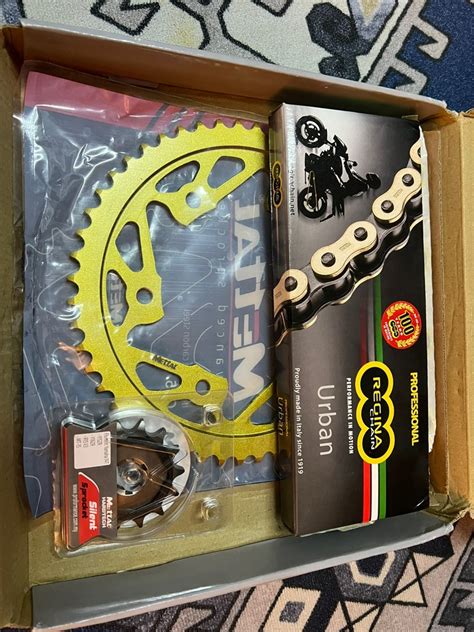 Yamaha R Mt V Full Set Regina Chain Kit Sprocket R V