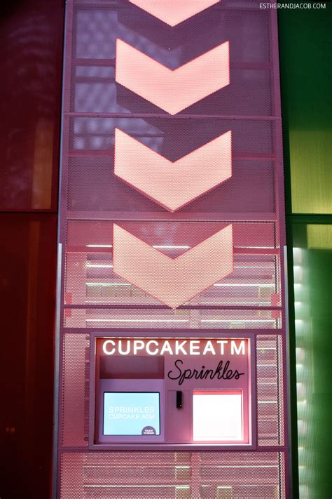 24 Hour Sprinkles Cupcake ATM Las Vegas!