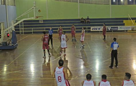 Basquete De Cravinhos Tem Bons Resultados Nas Competi Es Regionais E