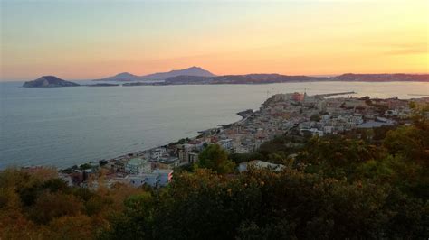 Panoramica Di Pozzuoli Baia Capo Miseno Procida E Ischia River