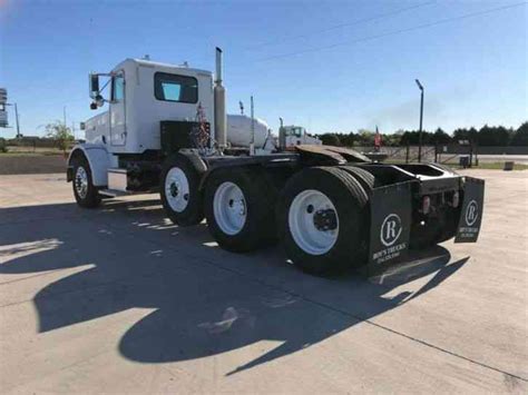 Peterbilt 378 1993 Daycab Semi Trucks