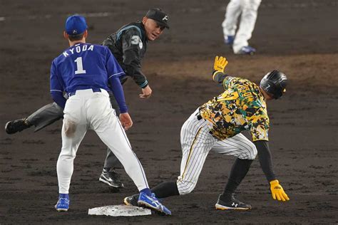 【上田二朗 サブマリン斬り】負けていれば致命的凡ミスだった阪神・糸井の走塁 佐藤輝の拙守は試合中の守備変更の弊害 サンスポ