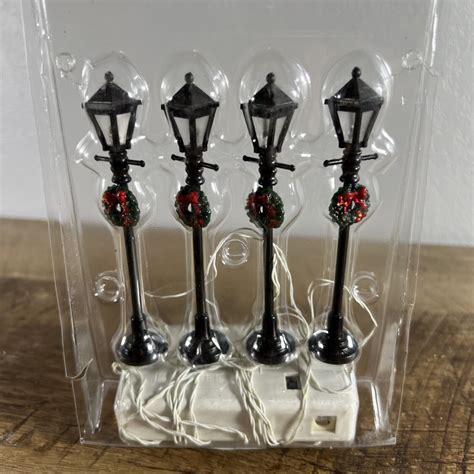 Lemax Street Lamps Gas Lanterns Set Of 4 Lighted Christmas Accessory