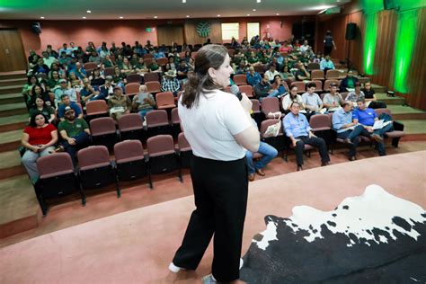 Encontro T Cnico Em Bovinocultura De Leite E Agroind Stria Senar Ms