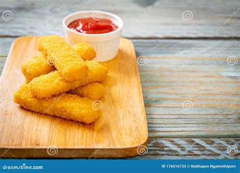 Crispy Fried Fish Fingers Stock Image Image Of Filet 176516733