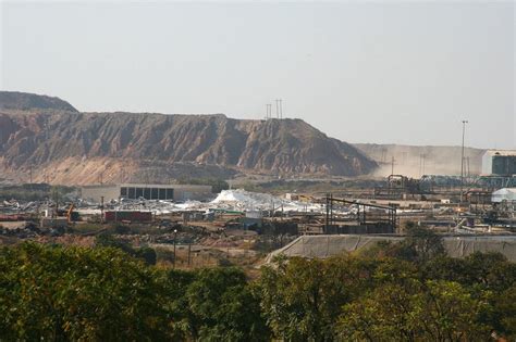 Vedanta set to regain control of Zambia copper mine - MINING.COM