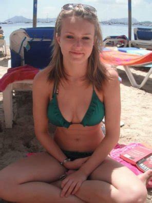 Cross Legged Porn Pic