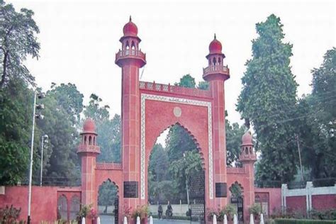 AMU Aligarh: Admission, Fees, Courses, Placements, Cutoff, Ranking